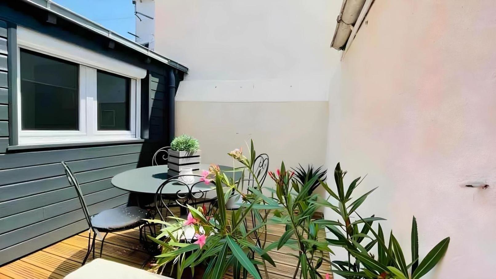 Agreable Maison Renovee En Hyper Centre Avec Patio Pornic Kültér fotó