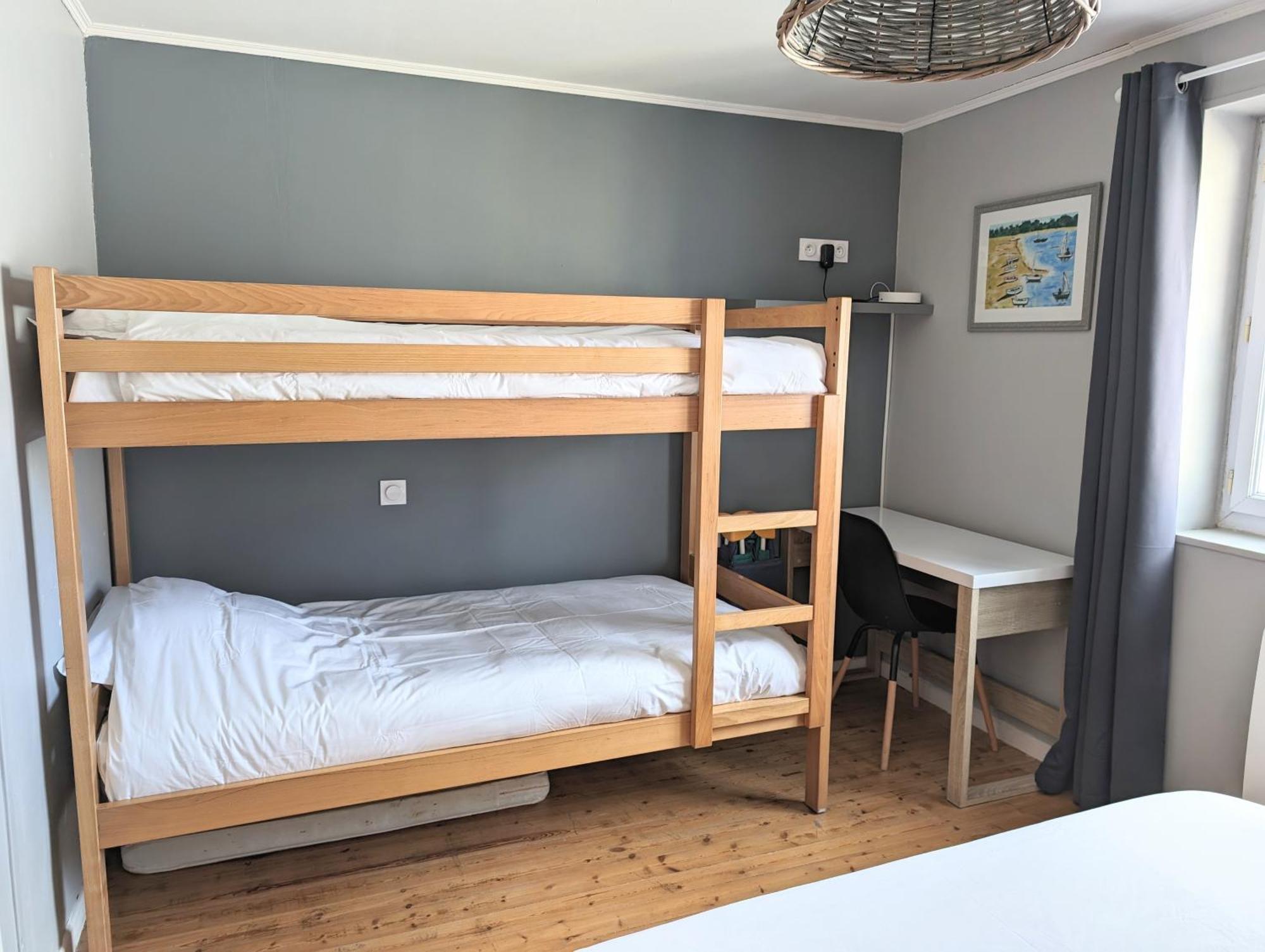 Agreable Maison Renovee En Hyper Centre Avec Patio Pornic Kültér fotó